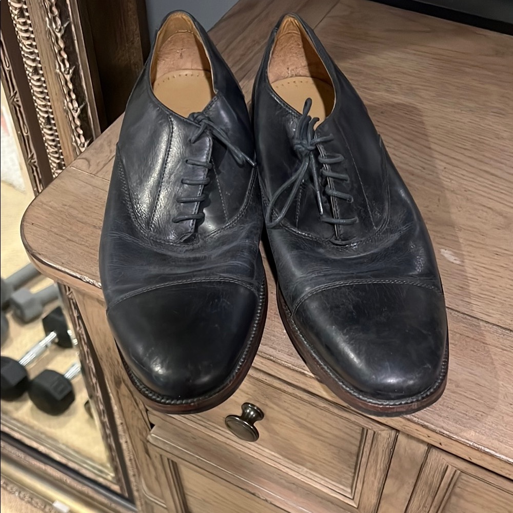 Cole Haan Black Leather Oxford Shoes with Broguing